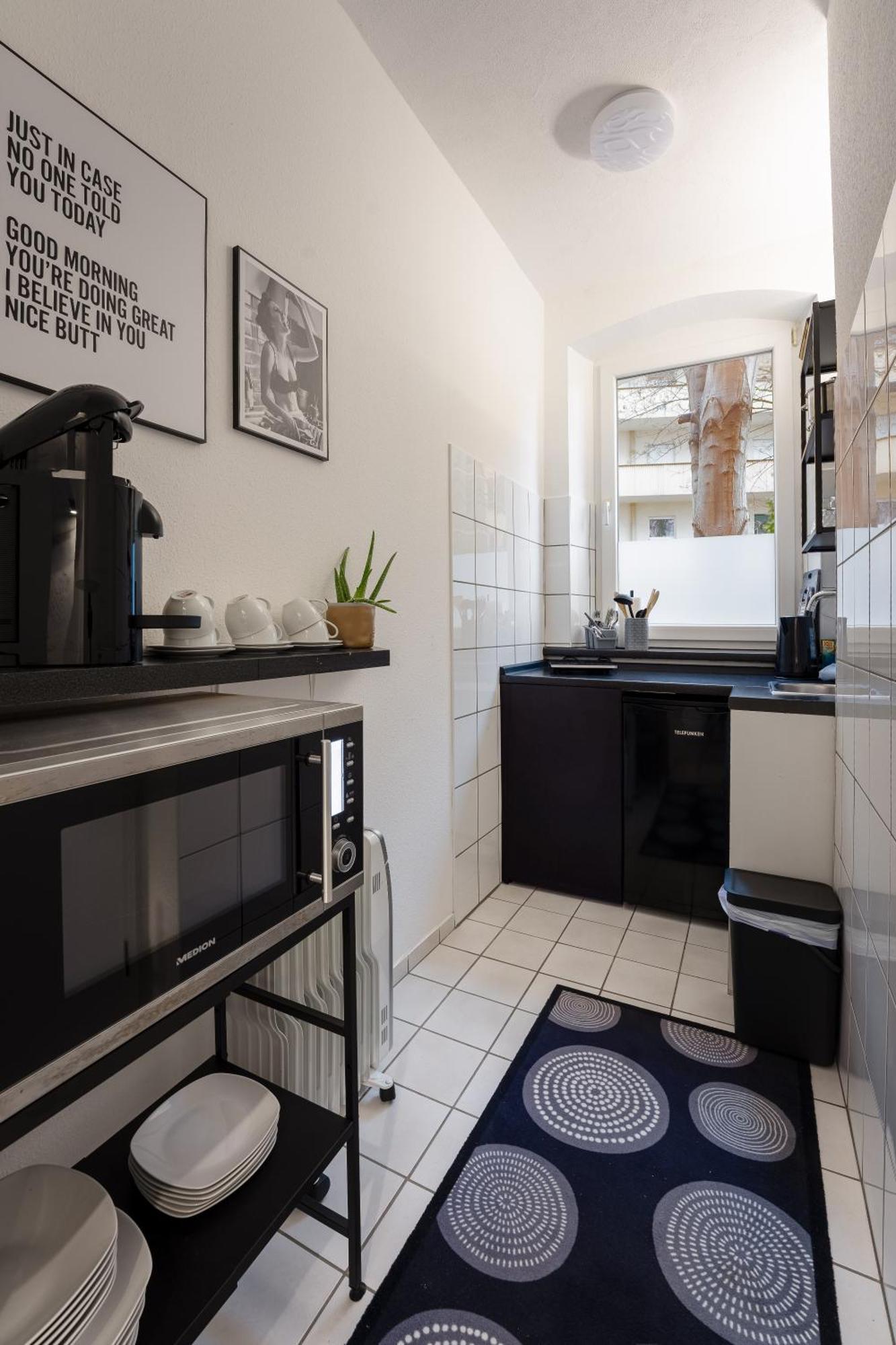 Modern Living Apartment - 3-Zimmer - Nuernberg Nord, Ruhige Seitenstrasse, Fusslaeufig Strassenbahn Luaran gambar