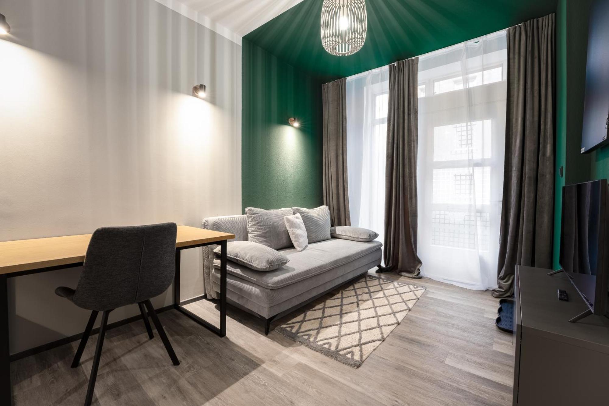 Modern Living Apartment - 3-Zimmer - Nuernberg Nord, Ruhige Seitenstrasse, Fusslaeufig Strassenbahn Luaran gambar